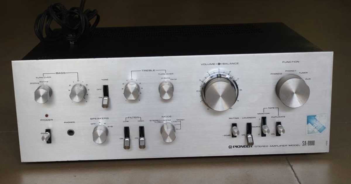 Amply Pioneer 8800: Chất âm sống động, thiết kế hiện đại!