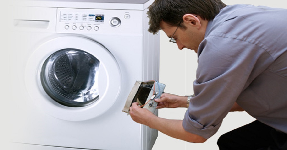 Cách vệ sinh chi tiết và lưu ý an toàn khi vệ sinh máy giặt Aqua
