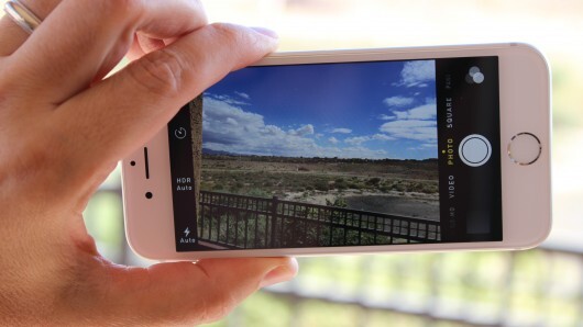 Khảo sát cho thấy camera của iPhone phổ biến hơn cả Canon và Samsung