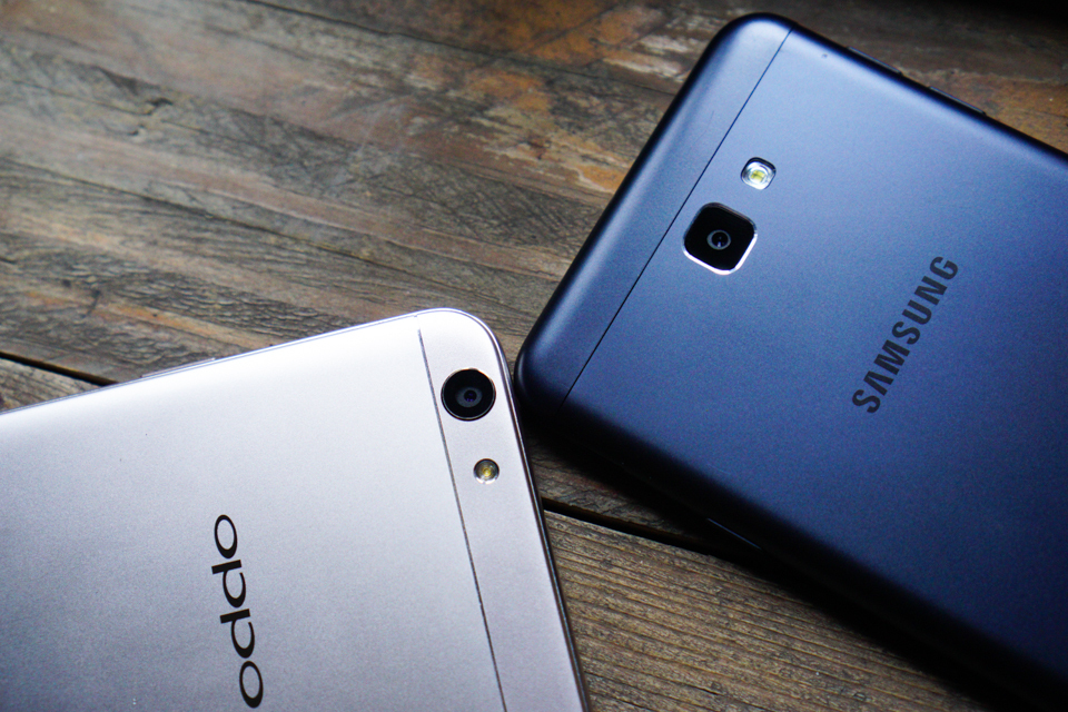 So sánh Oppo và Samsung cái nào tốt hơn xài bền pin trâu selfie đẹp