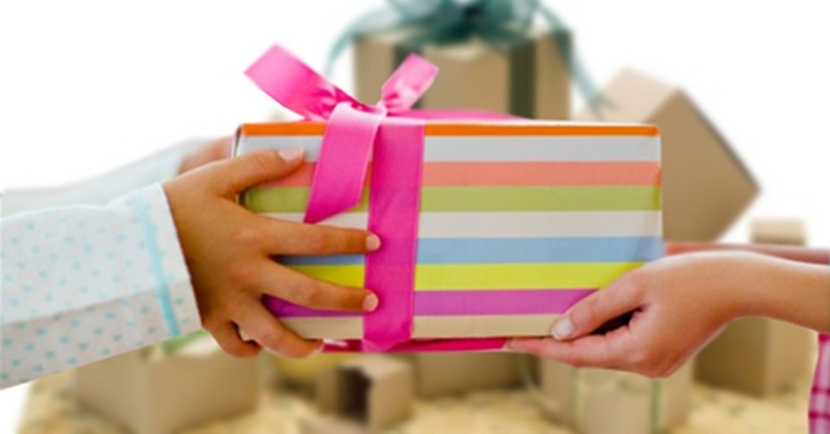 Tết tặng quà gì cho khách hàng , đối tác làm ăn ?