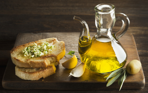 Top 13 loại dầu ô liu nấu ăn nguyên chất tốt cho sức khỏe giá từ 65k