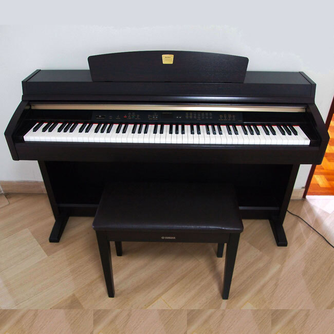 Đàn piano điện Yamaha CLP-330 (CLP330) chính hãng giá rẻ