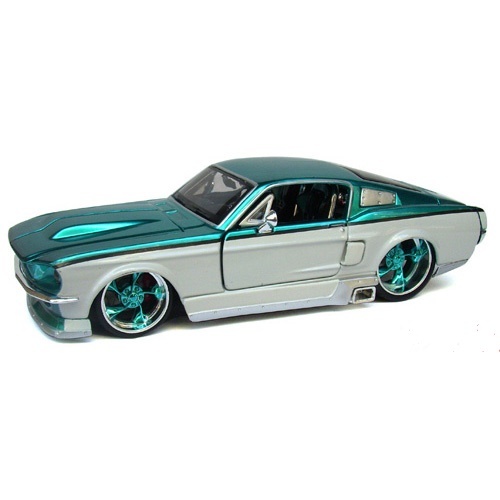 Mô hình xe 1967 Ford Mustang GT Maisto 31094 tỉ lệ 1:24 chính hãng