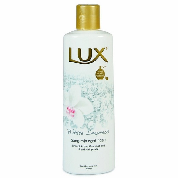 Sữa tắm Lux sáng mịn White Impress chai 200g
