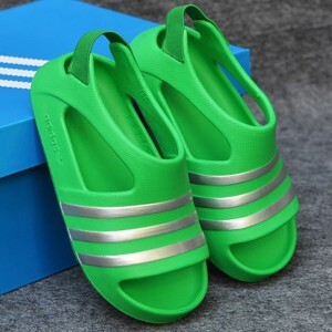 adidas infant adilette play