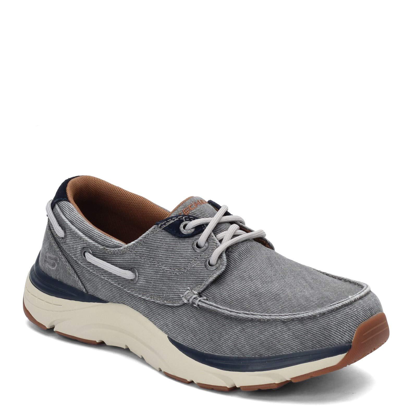 Giày skechers relaxed on sale fit