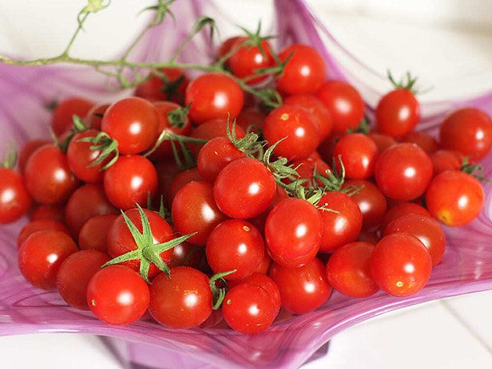 9 tác dụng của cà chua bi cho sắc đẹp, sức khỏe, chống ung thư