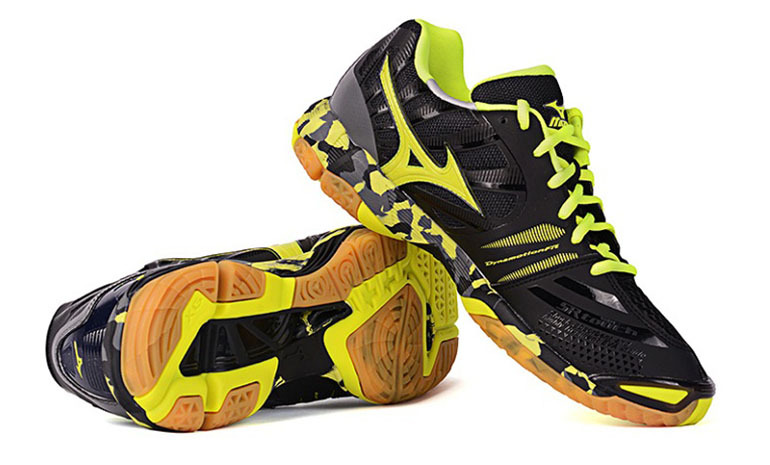 Giày cầu lông Mizuno sử dụng nhiều công nghệ hiện đại