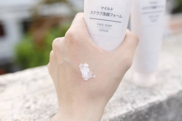 sữa rửa mặt muji