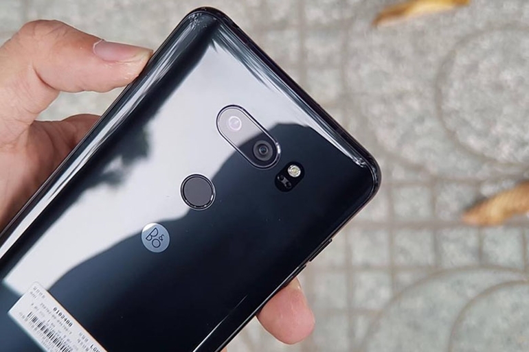 điện thoại lg v30 plus