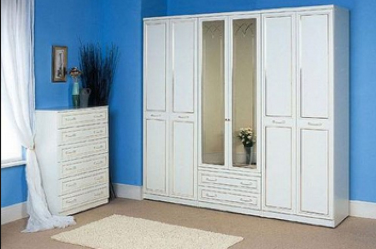 Các ưu điểm nổi bật khi sử dụng tủ áo quần nhôm