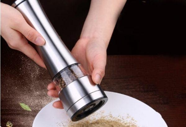 Máy xay tiêu Harevin 131650-200 Chef 200ml