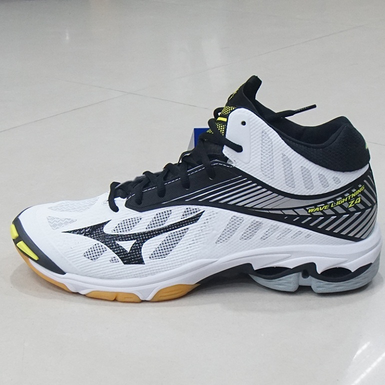 Giày bóng chuyền Mizuno phù hợp cho cả nam và nữ