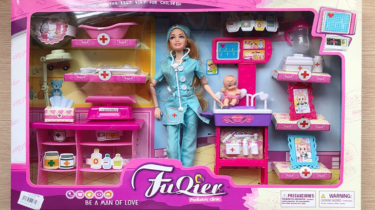 Đồ chơi búp bê Barbie có an toàn cho trẻ
