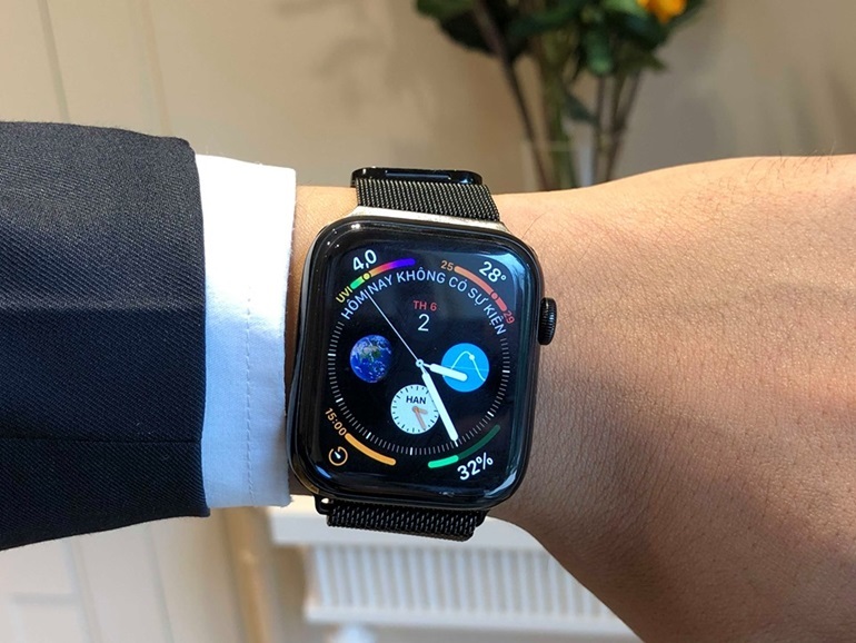 apple watch series 4 bản thép