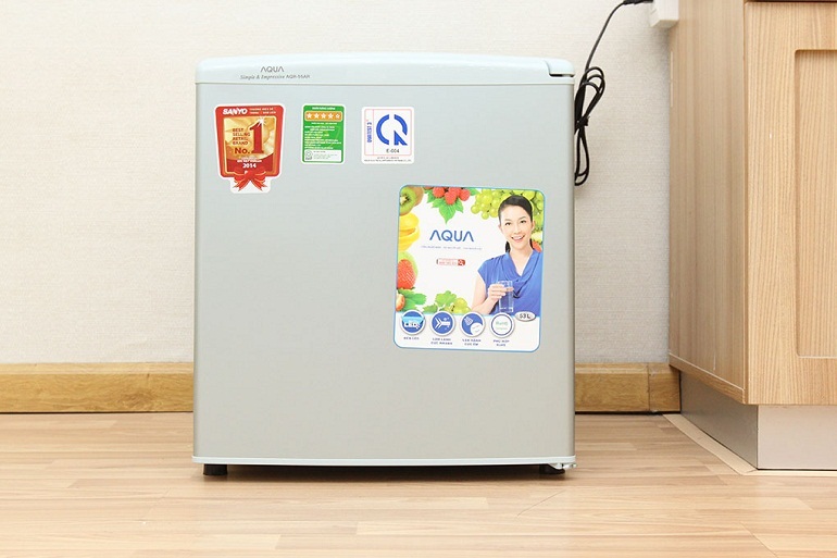 Tủ lạnh mini Aqua 50l AQR-55AR