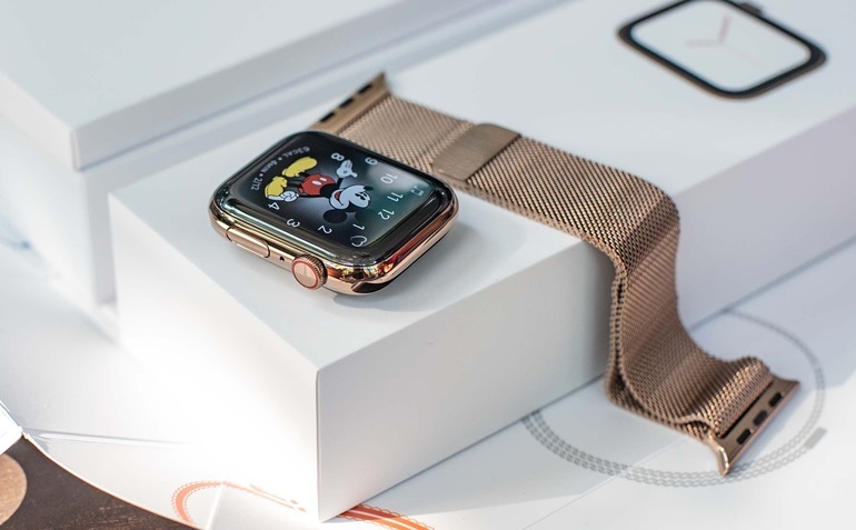 apple watch series 4 bản thép