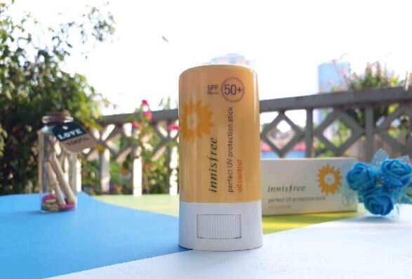 Innisfree Perfect UV Protection Stick - Giá tham khảo 335.000 VNĐ