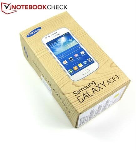 Samsung Galaxy Ace 3 (S7275R) có giá bán quốc tể chỉ 352USD