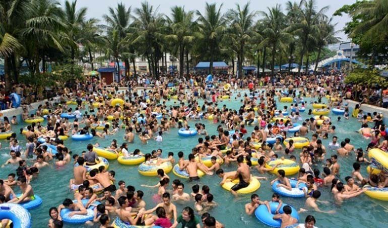 giá vé công viên nước hồ tây 2018
