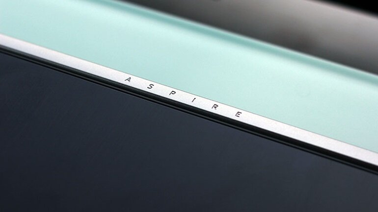 Đánh giá laptop Acer Aspire A715 72G | websosanh.vn