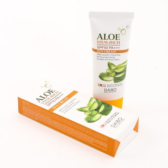 Kem chống nắng dưỡng da lô hội Aloe Stem Rich