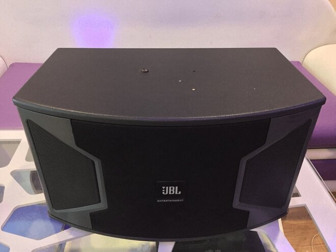 Loa JBL KS 310 được đánh giá là bộ loa karaoke tốt nhất hiện nay 