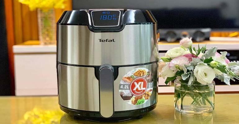 Nồi chiên không dầu Tefal EY401D có thiết kế hiện đại Nồi chiên không dầu Tefal