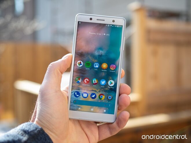 Sony Xperia XZ2 Compact có vẻ bề ngoài khá bắt mắt cùng dung lượng pin đủ lớn để đáp ứng nhu cầu sử dụng của bạn