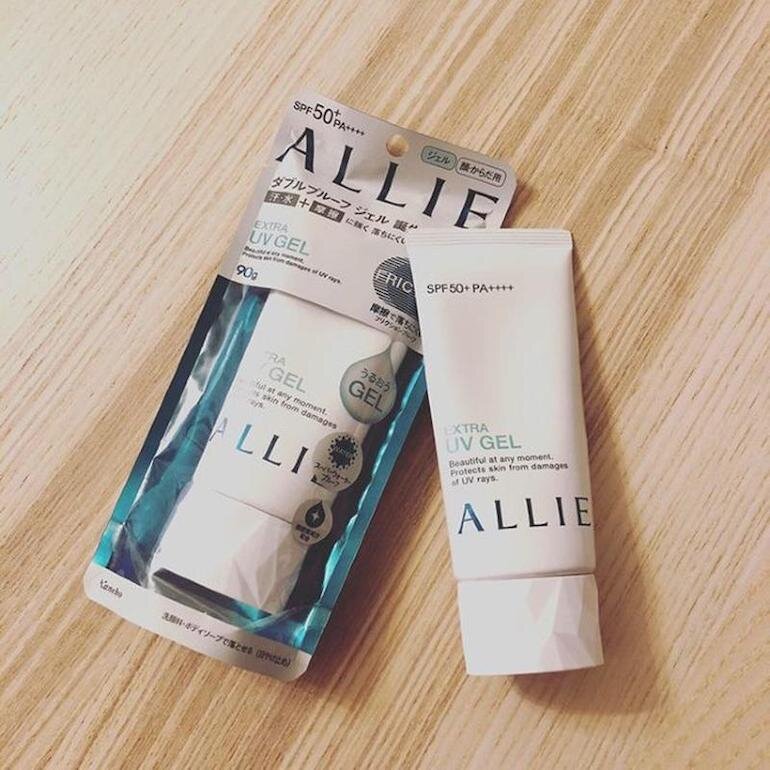 Kem chống nắng Allie dòng Extra UV Gel