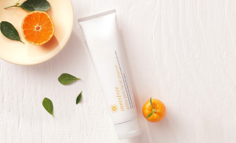 sữa rửa mặt làm trắng innisfree white pore facial cleanser