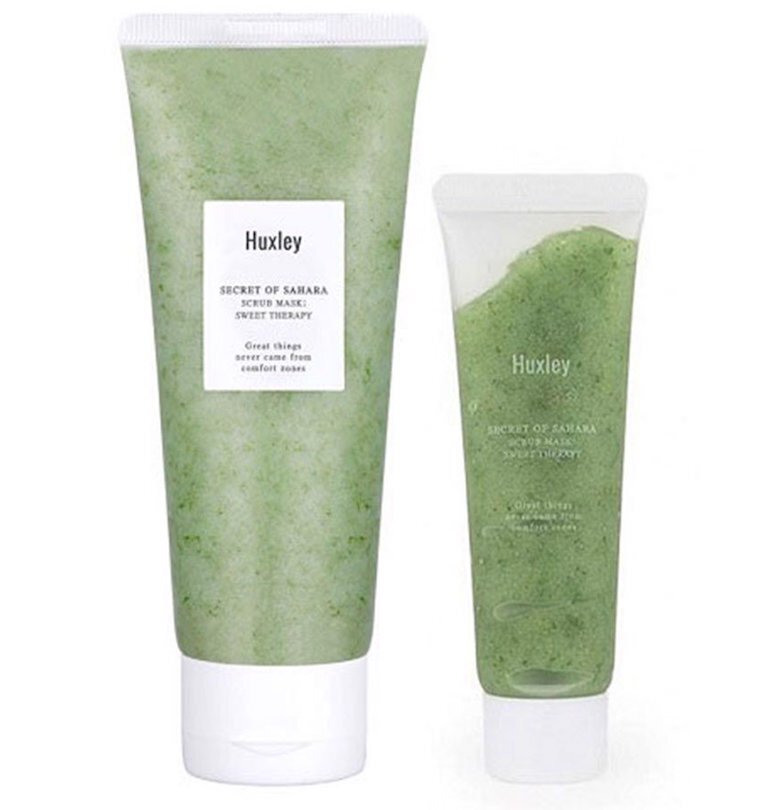 Tẩy tế bào chết Huxley có dạng gel màu xanh lá và các hạt scrub li ti