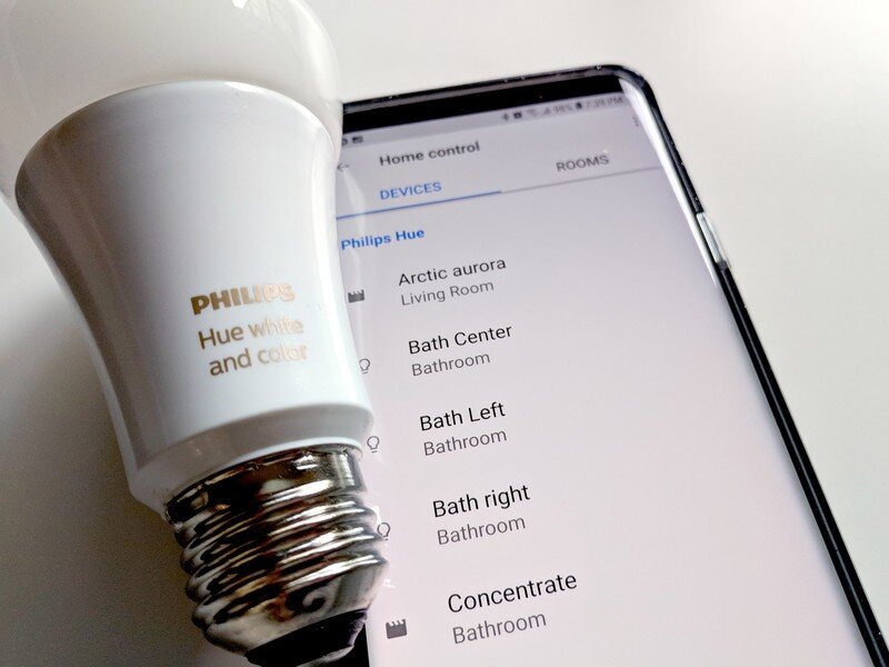 Cùng với bộ điều khiển Bridge, bóng đèn thông minh Philips Hue còn có thể kết nối trực tiếp qua các thiết bị di động