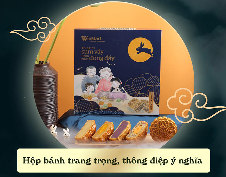Hình thức bao bì, trình bày hộp bánh sang trọng và ấm cúng, giúp thu hút ánh nhìn