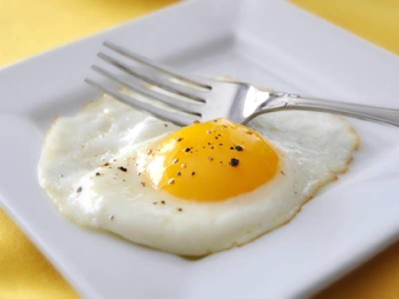 Trứng ốp la cho bữa sáng