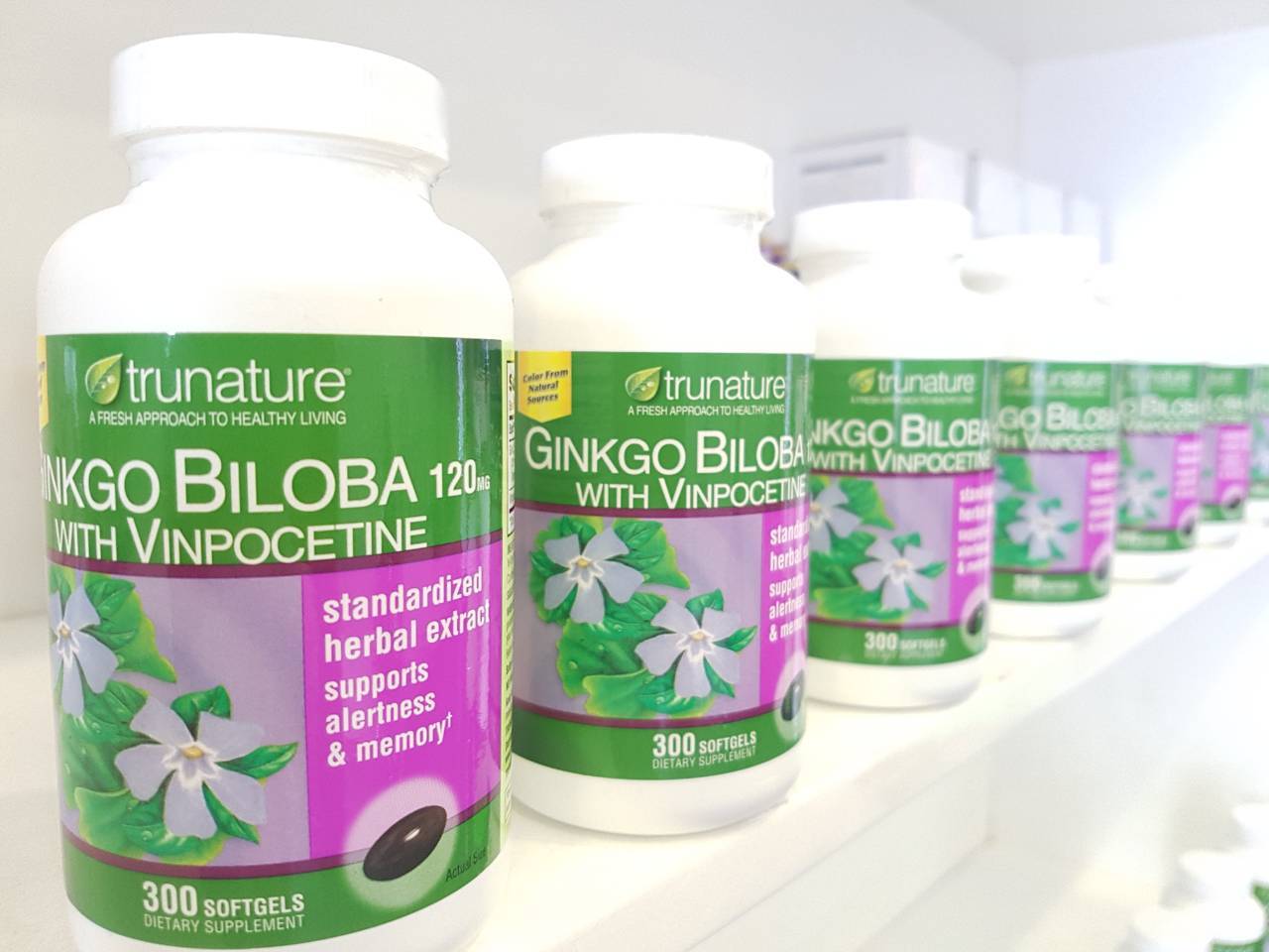 Viên uống bổ não của Mỹ Trunature Ginkgo Biloba giúp ổn định tuần hoàn máu lên não (Nguồn: vuidulich.vn)