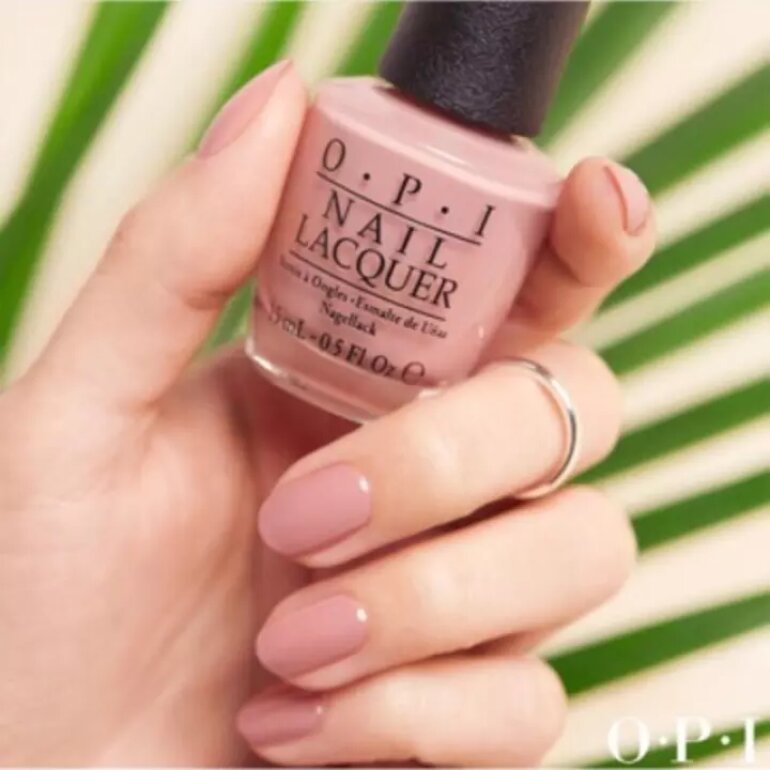 OPI Nail Lacquer-ը լավն է: