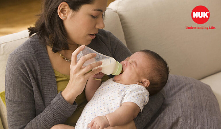 Bình sữa Nuk được nhiều bé yêu thích ngay từ lần đầu sử dụng