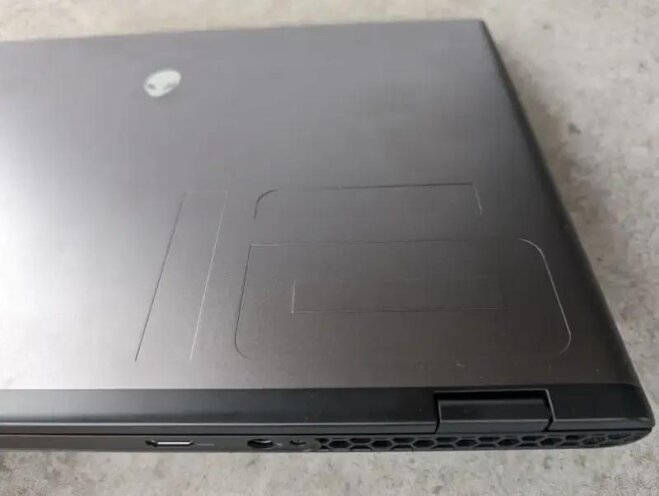 Dell Alienware m16 R2 2024: Hiệu suất tuyệt vời, tính di động cao, giá cả hợp lý!