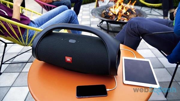 Loa bluetooth JBL Boombox