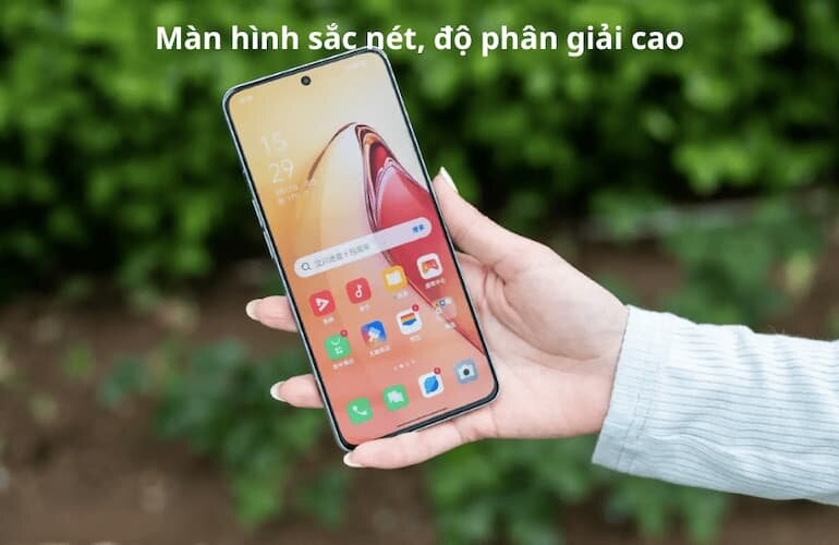 OPPO Reno 8 Pro Plus với màn hình đục lỗ sắc nét tối ưu diện tích