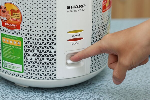 chọn nồi cơm điện tốt