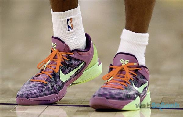  giày bóng rổ Nike Zoom Kobe 7