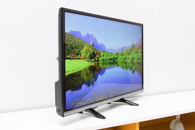 Smart TV có thiết kế đẹp mắt.
