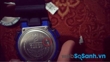 Mặt sau G-Shock giả