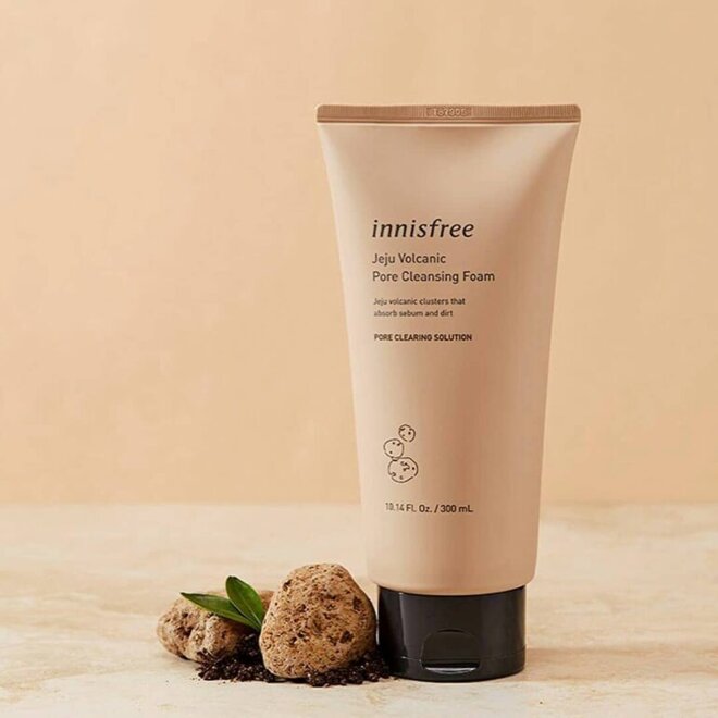 Sữa rửa mặt cho da dầu Hàn Quốc Innisfree Volcanic Pore Cleansing Foam 150ml - Giá tham kham khảo: 169.000 vnđ/ tuýp