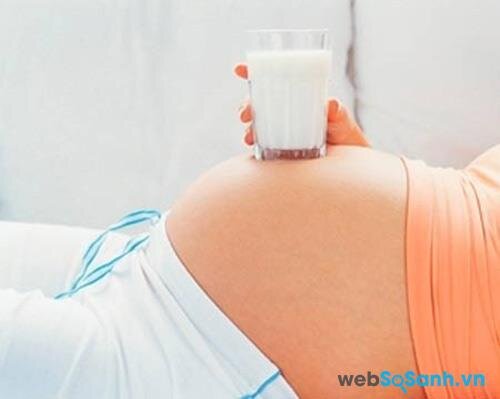 Sữa bột Celia Expert Mama bổ sung hàm lượng Axit Folic cần thiết cho mẹ và bé