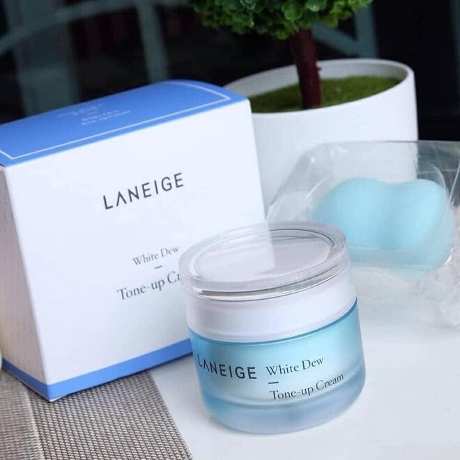 Kem dưỡng da ban ngày Laneige White Dew Tone Up Cream