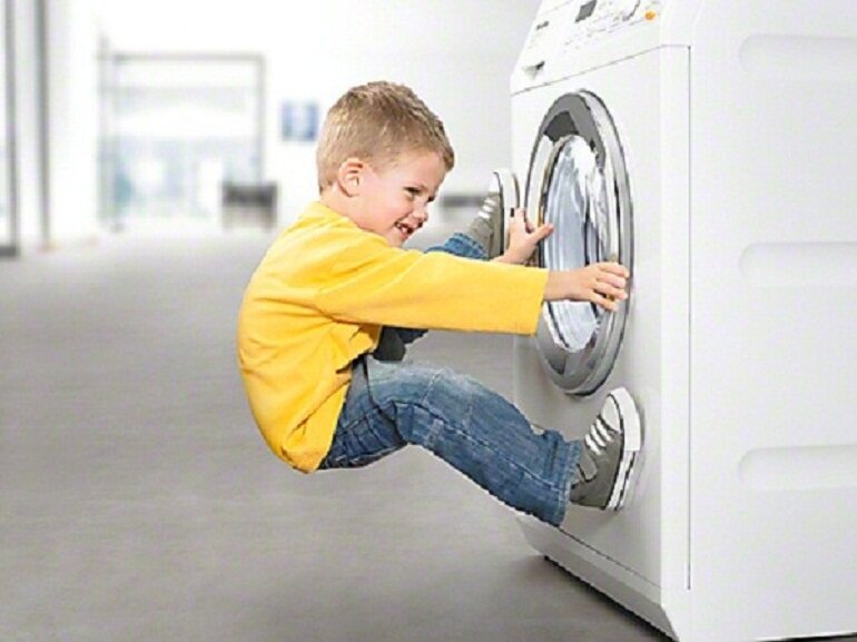 Máy giặt LG không mở được cửa